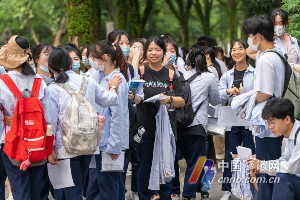 Svarbus 44 900 egzaminuojamųjų testavimo momentas Ningbo kolegijos stojamajame egzamine 2022 m.